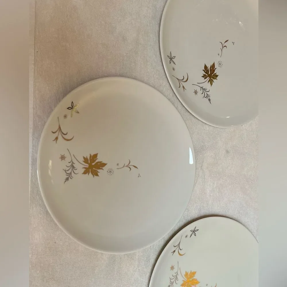ROYAL JACKSON White Gold Set 3 Saucers Small Bites Fruit Elegant Design 8 1/4 In